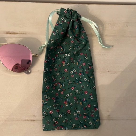 Aviator style sunglasses - Picture 6 of 7